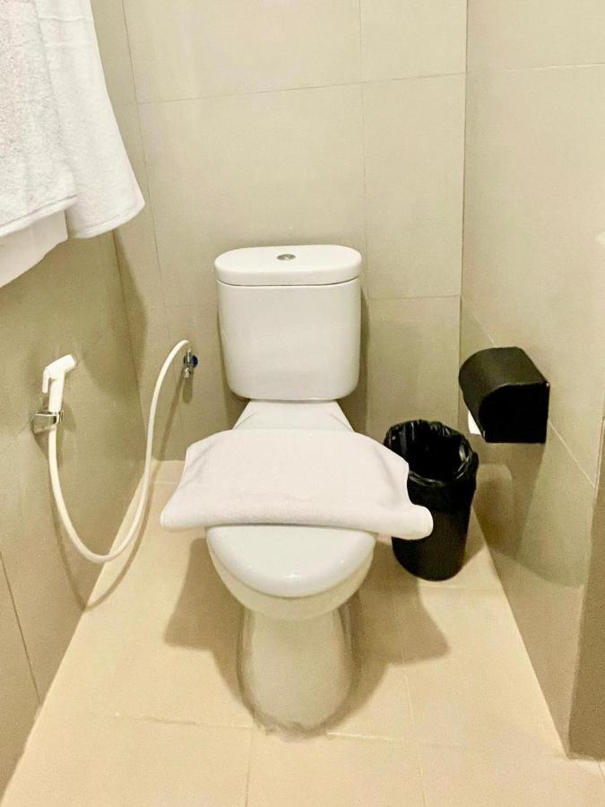 Nemuru Hotel Ciputat Pondokcabe Hilir Exteriör bild
