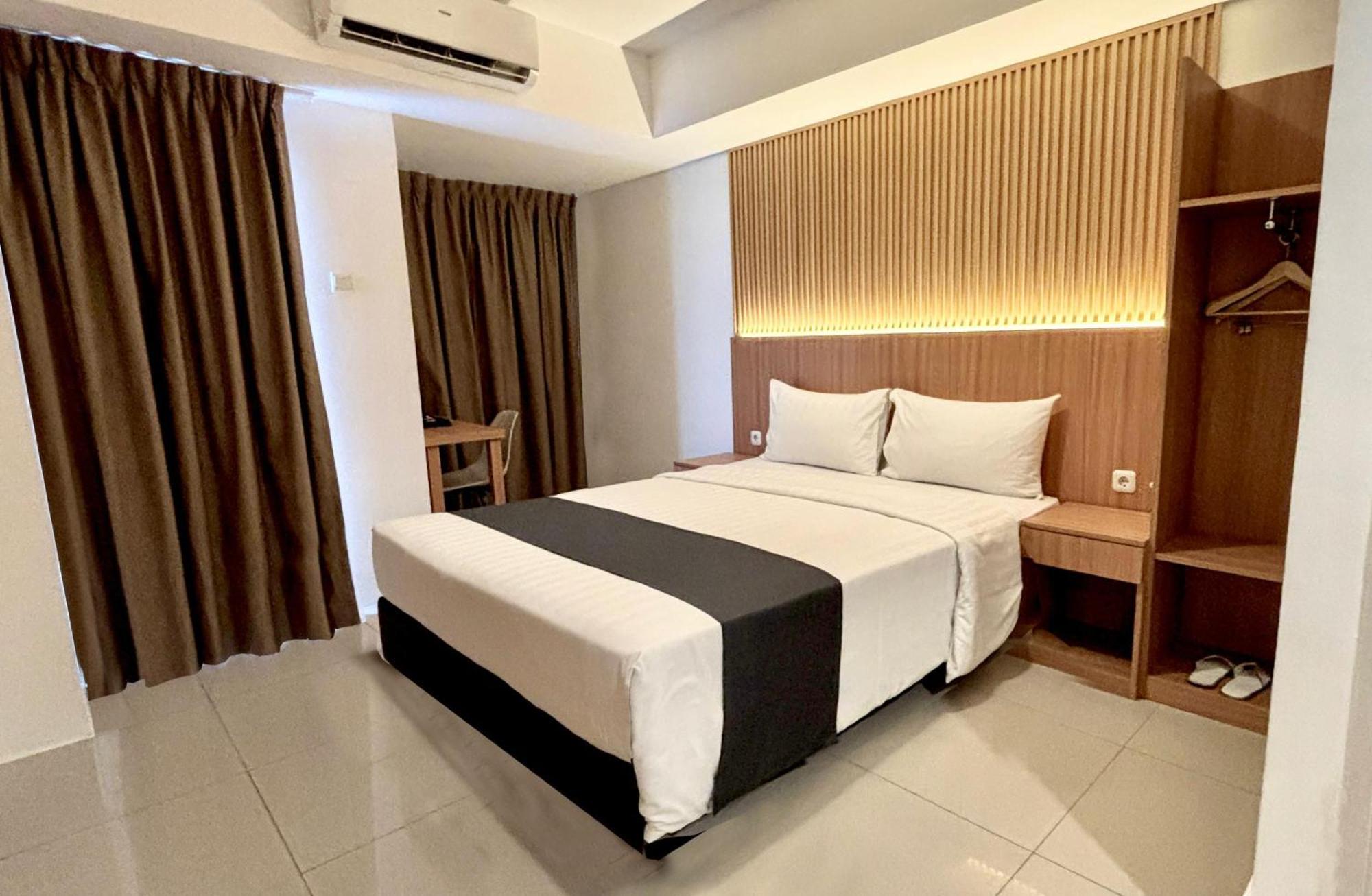 Nemuru Hotel Ciputat Pondokcabe Hilir Exteriör bild